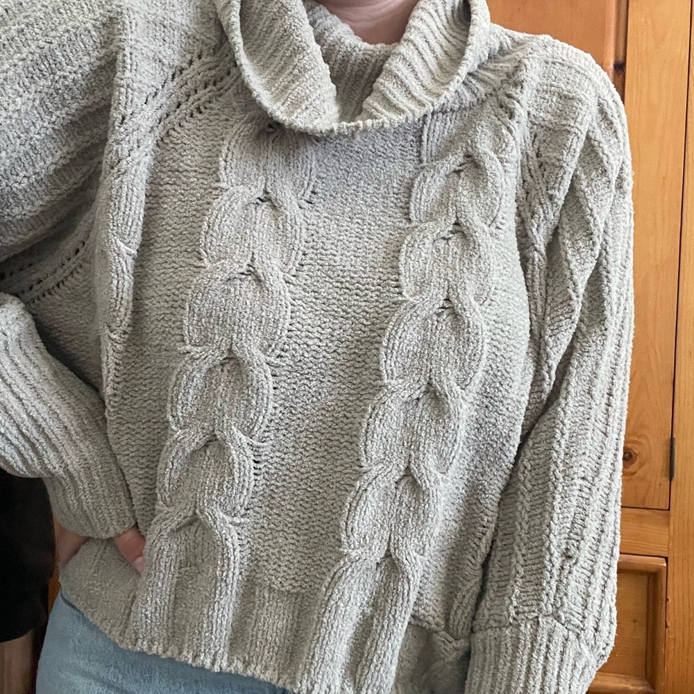 Green SUPER SOFT sweater